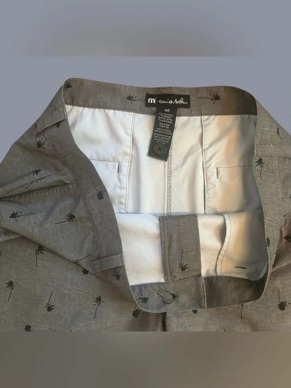 TravisMathew Palm Tree Print Golf Shorts Gray Men’s Size 40 Stretch Performance